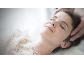 スピロソフィア/ヘッドマッサージ