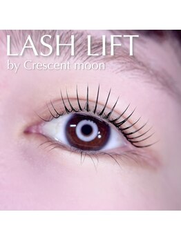 ネイルサロン R/ラッシュリフト