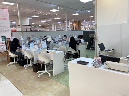 ワンカラージェルネイルショップ イオン新潟東店の写真
