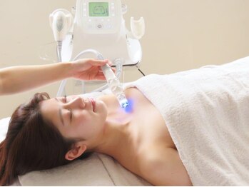 カラット シブヤ(ESTETIC SALON Karat SHIBUYA)の写真/【メリハリ美バスト☆】ただバストを大きくするだけではなく,アンダ-バストや基盤から根本的に整えるのが◎