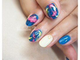 80 手描きアート