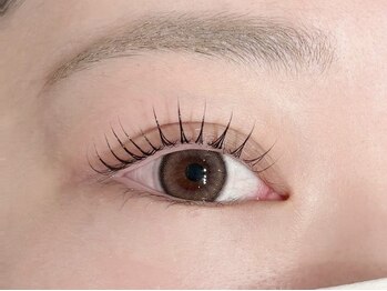 コモサイド(como side)の写真/【パリジェンヌラッシュリフト￥6600→￥5500】プライベートな空間の個室で人目を気にせずにゆったり施術◎