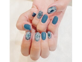 ヘアアンドネイル ミューズ 新浦安店(HAIR&NAIL MUSE)/手描きタイル柄サファイアブルー