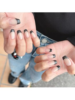 プリル ネイルアンドアイラッシュ 御幸ヶ原店(Puril NAIL&EYELASHES)/黒フレンチ
