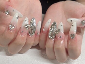 chai.仙台広瀬通店【韓国ネイル/長さだし/持ち込み/定額/スカルプ/韓国パーツ】の写真/定期的に通いたい方に◎通いやすい定額メニューが充実！大人可愛いデザインからトレンドまで幅広くご提案☆