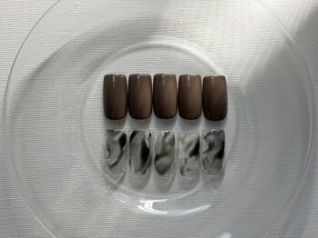 モウ(mou.)の写真/シンプルだからこそ、指先にこだわりを。