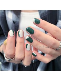 《Nail》担当:里深