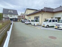 ソワカ(SOWAKA)/公園にそって進みます