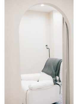 ロレインブロウ 茨木駅前店/茨木市 | 完全個室まつ毛サロン