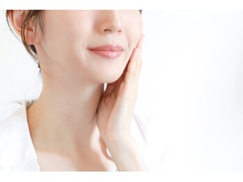 マイン 幸店の写真/【本気のシミ改善】42年の実績×ドクターリセラで、ファンデ要らずの透明感あふれる美肌へ