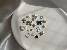 ミニュイネイルバイゼン(minuit nail by Zen)の雰囲気（可愛いパーツ沢山ご用意しております♪ショートロング幅広く対応）