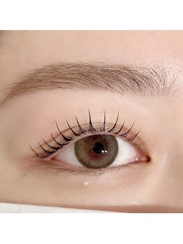 グランアイ 船橋北口店(GRAN EYE)の写真/忙しい朝のメイク時間短縮にも◎着けているのも忘れるくらい軽いフラットラッシュでナチュラルに垢抜け♪