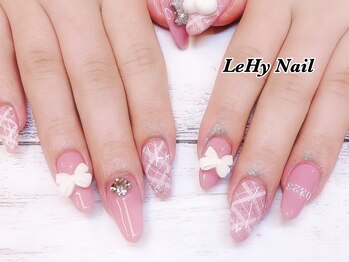 レヒネイル(LeHy nail)/チェック×リボンネイル