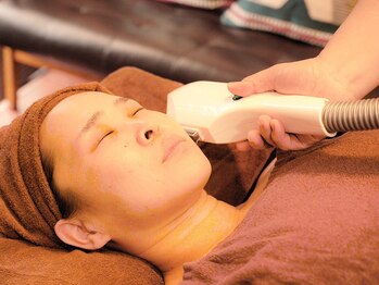 リラクゼーションサロン カウイ(kaui)の写真/忙しい女性必見☆夜22時までOK◎その場で実感!本格シミしわ改善フェイシャル!契約や縛りなしで通いやすい◎