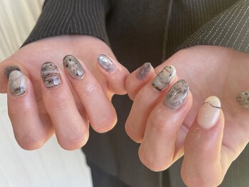 レアース(Lea's)/kaede担当 ニュアンスネイル