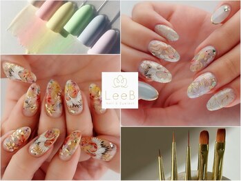 ネイルアンドアイラッシュ リーブ(LeeB)の写真/繊細な筆使いと色彩感覚で魅せる、手描きアートが得意。作品のようなネイルで、個性と美しさを指先に表現。