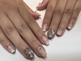 埋め尽くしガーリーネイル
