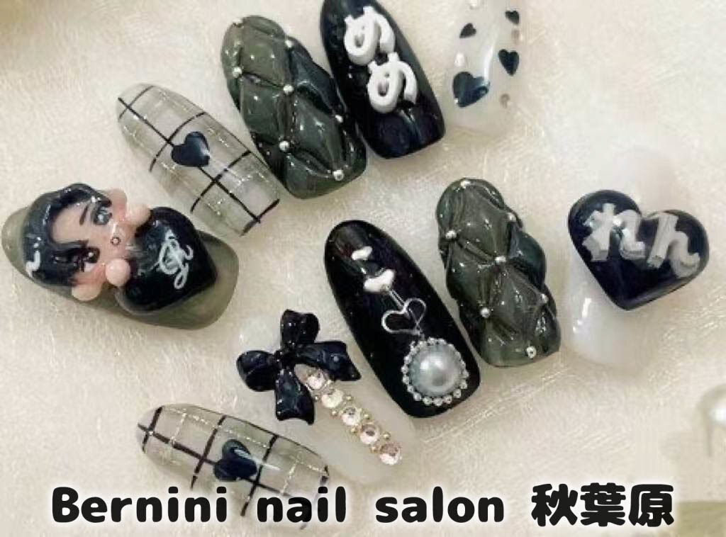 2025年-2026年冬トレンド】痛ネイルのネイルデザイン集｜人気順｜5