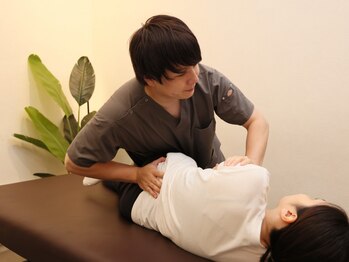 なごみ整骨院の写真/専門スタッフによるカイロプラクティック施術や姿勢矯正で、体の不調の原因にもなる全身の歪みをリセット。