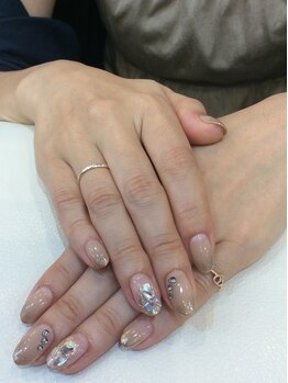シャンネイルケアサロン(Shan Nail caresalon)/ポイントキラキラネイル