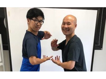 岩田整骨院神経整体院/美構造代表　藤原ヒロシ先生と♪