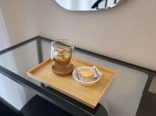 エン(en)の雰囲気（［ドリンクサービスあり］ほんの気持ちですがお菓子もあり◎）