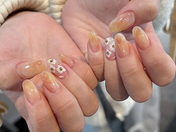 レーヴ(reve)の写真/定額Hand¥4980～初回オフ込★[丁寧カウンセリング&高技術]落ち着いた雰囲気の店内で大人上品ネイル♪
