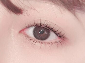 アイラッシュブルー(eyelash BLUE)の写真/今っぽく上品にナチュラルに魅せたい！そんな方にオススメ★まつげパーマやまつエクの種類豊富！