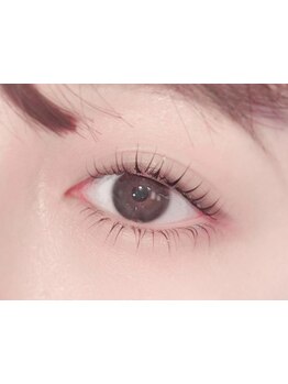 ナチュラル上品な目元にしたい