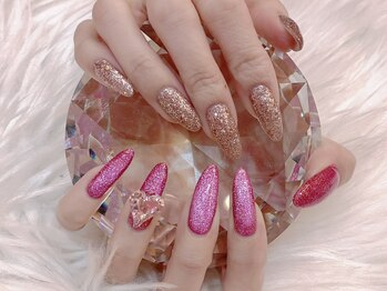 キレイエ ネイルズ(KIREIE NAILS)/キラキラ 派手 ハート