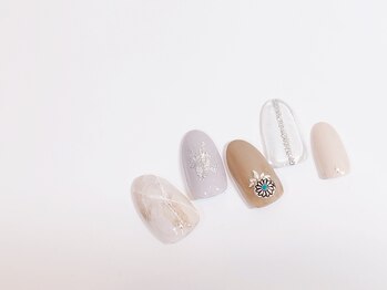 ネイルアンドアイラッシュサロン ミッタ(Mitta)/¥8100-