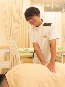 整骨院リライフ 西原店(Re.life)/施術中