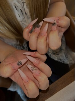 ソル(SOL)の写真/《ネイルデビューしたいお客様にオススメ》貴方に合うネイルを提案♪カウンセリングから施術まで対応◎