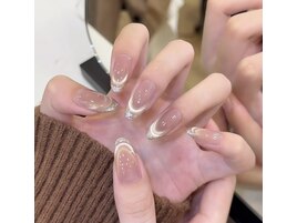 ガラスフレンチネイル
