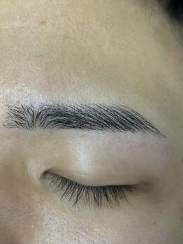 ルモア(Lumor)/パリジェンヌブロウリフト