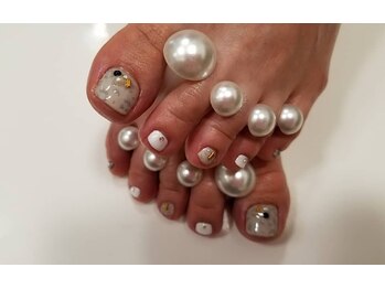 チェリー(Cherry)/【大人のヒョウ柄ネイル】