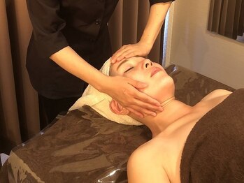 ラシェス ハスダ(luscious hasuda)/フェイシャル【小顔/毛穴ケア】