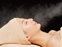 独自技術の天然活性水スチーム-肌にやさしく汚れをごっそり落とす秘密-