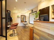 アイ イー(I.E)/店内受付カウンター