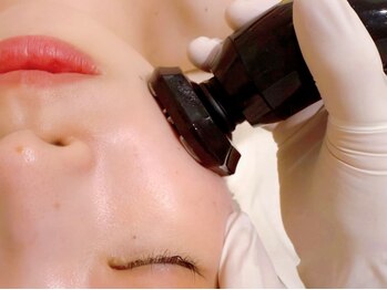 ピュウリリアーナ(PIU LILIANA)の写真/可愛い輪郭を作る!!本格小顔輪郭矯正◎【岡山初導入!!最新マシン×プロの技】顎の下、頬のお肉を集中ケア!!