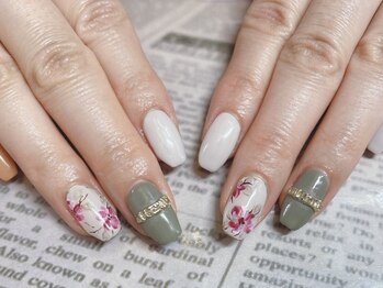 福屋。 熊本南店の写真/《成人式や冬休みに◎》イベント前はネイルも気合いを入れたい！そんな方必見☆丁寧な施術で満足度◎