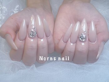 ノルンネイル(Norns nail)の写真/自爪が小さいからネイルは似合わない…などお悩みを抱えている方に!自然な長さ出しで爪を綺麗に魅せる♪