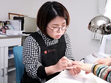 B.base atelierの雰囲気（一人ひとりのお爪の状態に合わせて丁寧にケアをします）