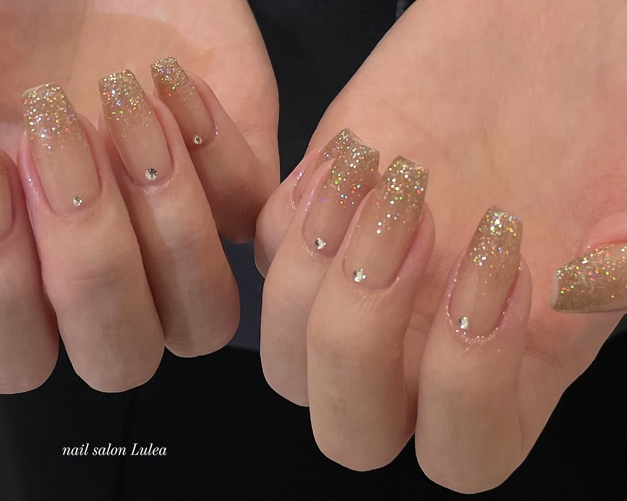 【308】オーダー❉クリアラメベージュ&ミルク 普段使いグラデーションネイル 1/2)ラメグラデーションネイルのネイルデザイン｜ネイルサロンの