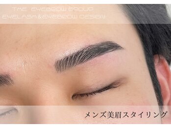 ザ アイブロウ 横浜店(THE EYEBROW)の写真/【次世代アイブロウ☆ハリウッドブロウリフト導入】毛流れ矯正でクセをとり理想の眉に♪メンズにも大人気!!