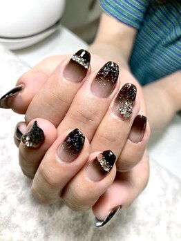 ラキネイル(LAKI Nail)/ビジューネイル