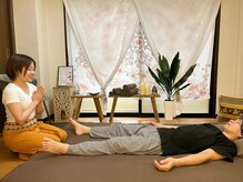 クラビ(kurabi)/《ワイ》タイのご挨拶から