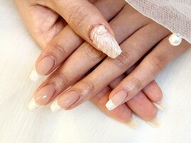 ホワイトシェル シンプルネイル