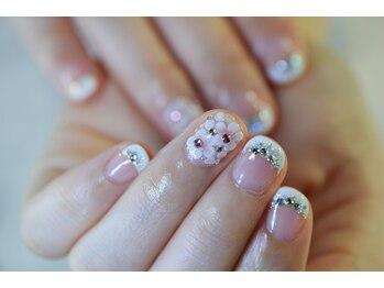 ネイルサロンブラン(nail salon BLANC)/お花のブライダルネイル