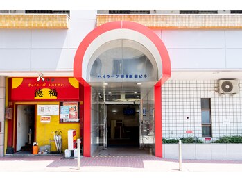 プリマルーチェ/マンションの入り口